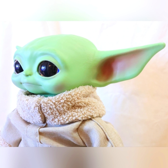 Star Wars Mandalorian Grogu Baby Yoda Plush Doll - Picture 5 of 16